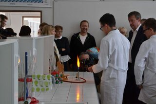 Otvorenie nových laboratórií chémie a fyziky - Dsc 9808 1 