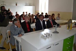 Otvorenie nových laboratórií chémie a fyziky - Dsc 9818 1 