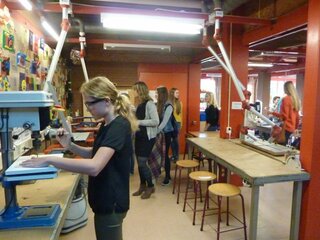 Žiaci v holandsku - v dielni