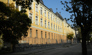 Zväčšiť fotografiu - Hrdinaremesla