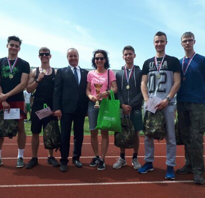 Branný súboj študentov Trenčianskeho kraja.